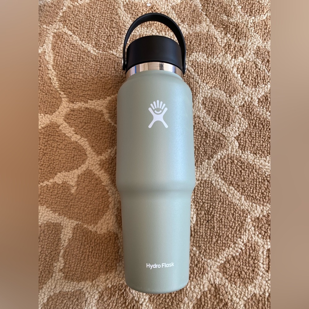 HydroFlask 32oz tumbler